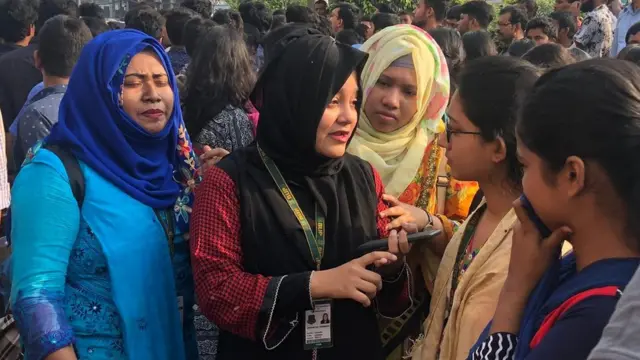 দুর্ঘটনার পর কান্নায় ভেঙে পরেন আবরারের সহপাঠীরা