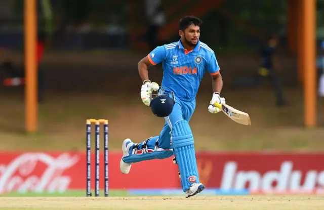 मुशीर ने दो शतक और एक अर्धशतक सहित 360 रन बनाए.