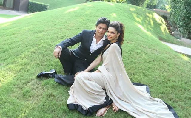 Shah Rukh Khan iyo Deepika Padukone 