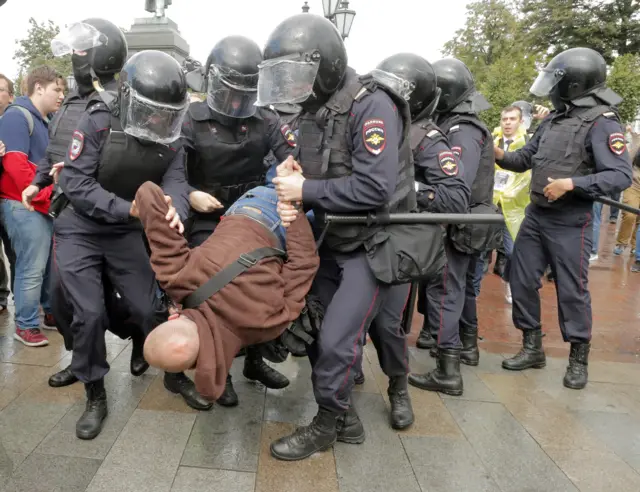EPA/MAXIM SHIPENKOV