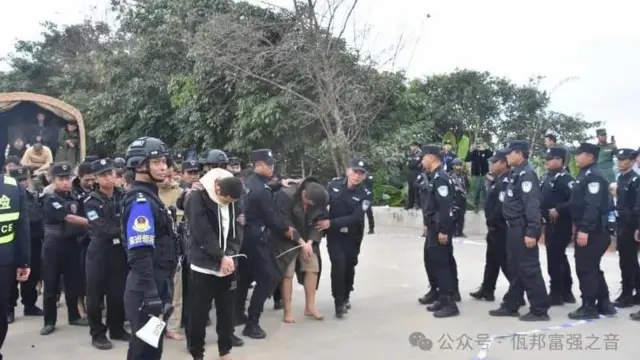 နိုဝင်ဘာ ၁၉ ရက်က "ဝ"တပ်ဖွဲ့ တရုတ်ကိုလွှဲပြောင်းပေးခဲ့တဲ့ တရုတ်နိုင်ငံသား ကျားဖြန့်လုပ်ကိုင်သူတွေ