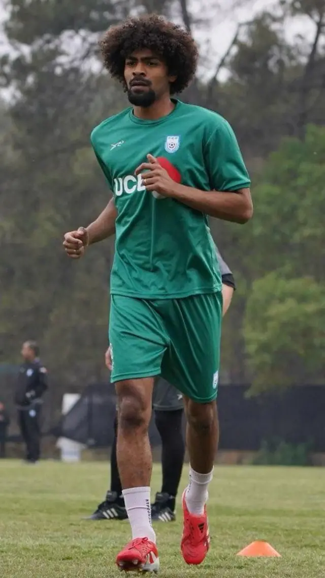 শিলংয়ে অনুশীলনরত হামজা চৌধুরী