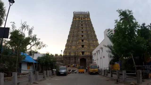 வடகலை, தென்கலை சர்ச்சை