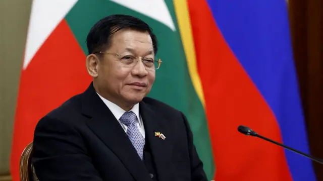 မတ်လ ၄ ရက် ရုရှား ခရီးစဥ်မှာ မြင်ရတဲ့ ဗိုလ်ချုပ်မှူးကြီး မင်းအောင်လှိုင်