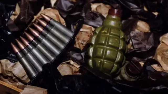 Municija i ručna bomba