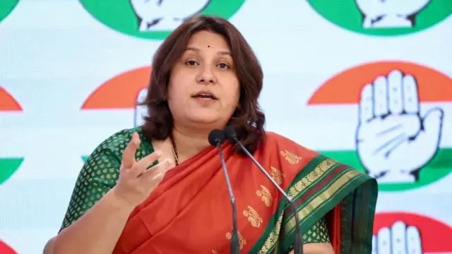 બીબીસી ગુજરાતી વકફ કાયદો વડા પ્રધાન નરેન્દ્ર મોદી કૉંગ્રેસ મુસ્લિમ પંક્ચર અસદુદ્દીન ઓવૈસી
