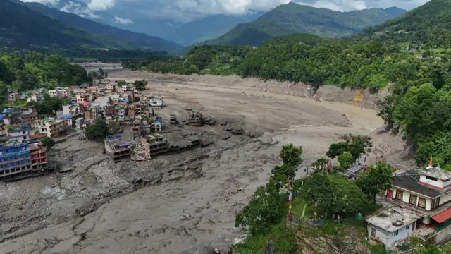 poplave, nepal, tiber