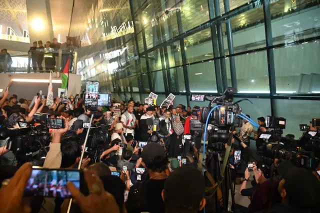 WNI relawan Global Sumud Flotilla tiba di Indonesia