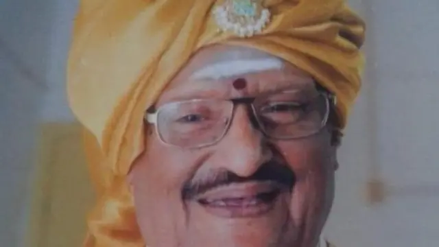 டி.என்.எஸ் முருகதாஸ் தீர்த்தபதி