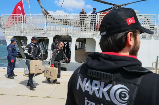 İzmir'deki bir uyuşturucu operasyonu 