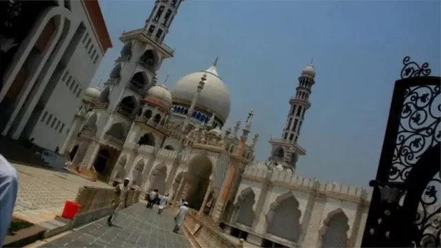 આફ્રિકા અને સાઉદી અરેબિયા, કતર, કુવૈત અને બીજા ખાડી દેશોના મોટાભાગના લોકો ઇમામ હંબલના વિચારોના અનુયાયી છે