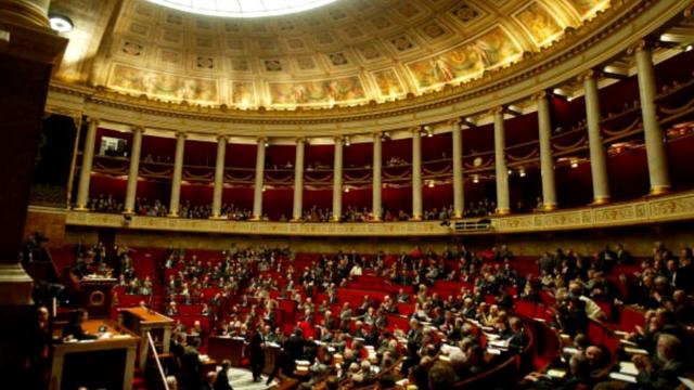 पेरिस स्थित फ़्रांस की संसद