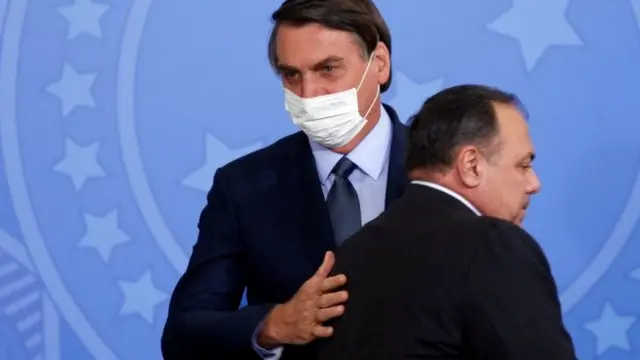 Bolsonaro com Pazuello