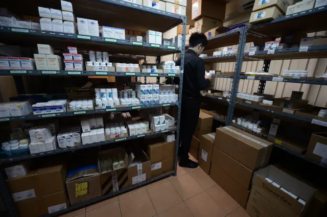 วันเอดส์โลก, โรคเอดส์, เอชไอวี, ยาต้านไวรัส, ผู้ติดเชื้อ