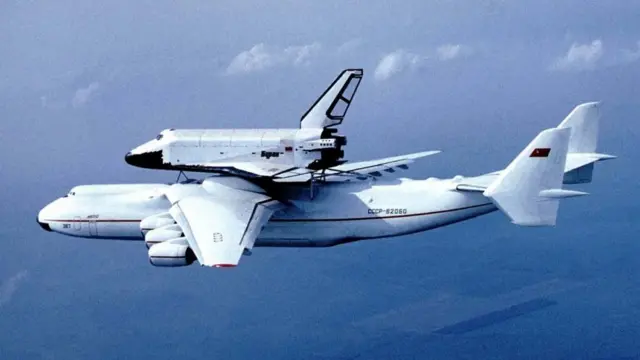 "Мрія" та "Буран"