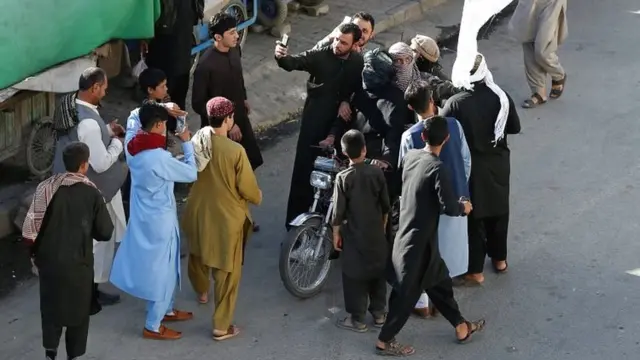 مردم و طالبان در کابل