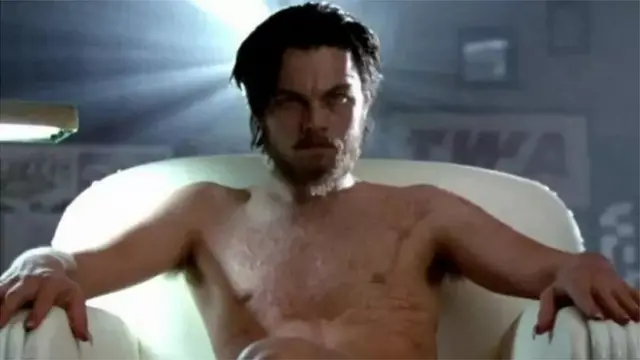 Muigizaji Leonardo DiCaprio alicheza nafasi kuu katika filamu ya 'Aviator' kuhusu maisha ya Howard.