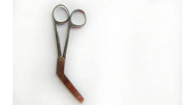 এপিসিওটমি কেচি