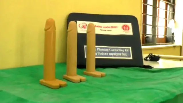 आशा सेविकांना दिलेले किट