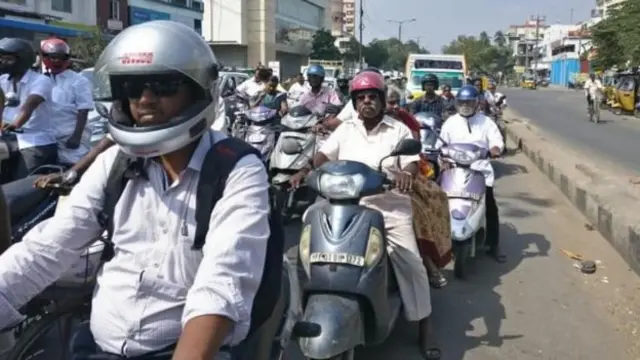 ஹெல்மட்