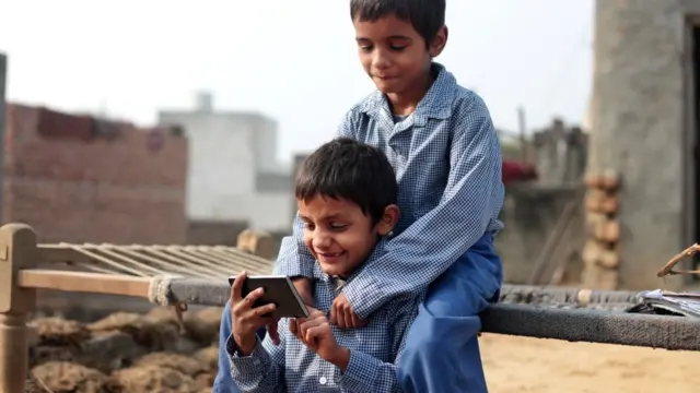 बच्चा, टैबलेट, शिक्षा