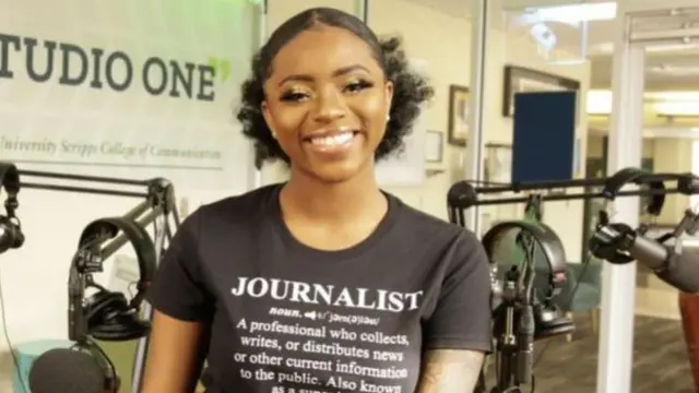 Nia vive en el estado de Ohio.