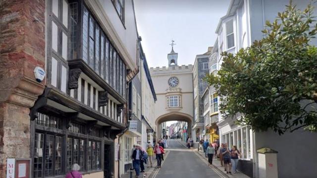 Three months of road closures in Totnes BBC News