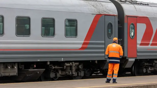 রেলগাড়ি