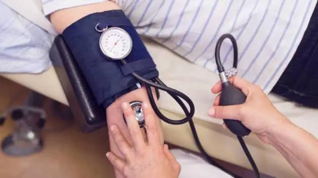 ஐசோமெட்ரிக் உடற்பயிற்சி இரத்த அழுத்தத்தைக் குறைக்க உதவுகிறது என்பது ஒரு ஆய்வில் கண்டறியப்பட்டுள்ளது.
