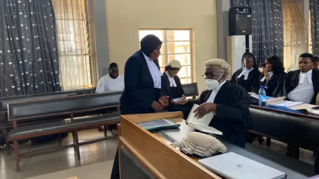 Aworan ile ẹjọ nibi ti wọn ti n gbẹjọ Timothy Adegoke