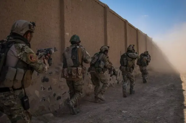 نیروهای بریتانیایی