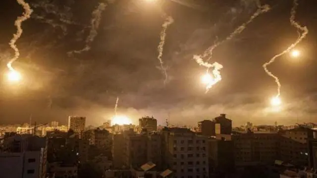 গাজায় মানবিক বিরতির আহ্বান জানিয়েছে ফ্রান্স