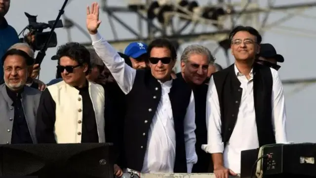 ইমরান খান