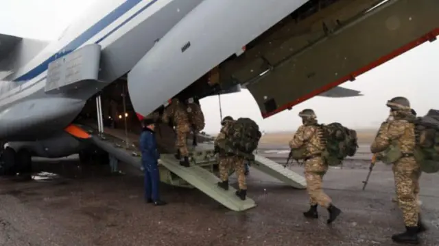 Казакстанга жөнөтүлгөн кыргызстандык аскерлер