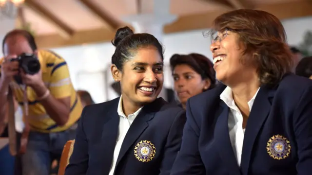 મિતાલી રાજ અને ઝુલન ગોસ્વામી