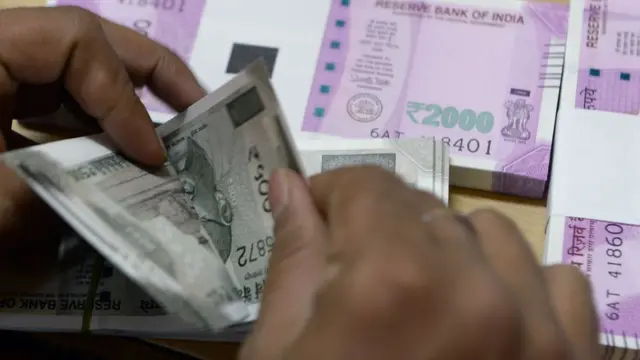 दो हजार रुपये