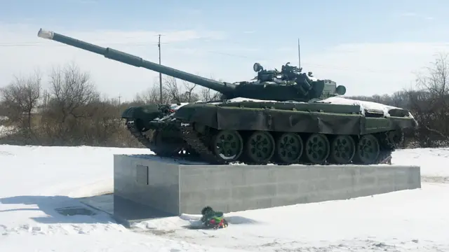 Танк-памятник