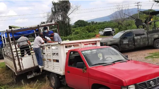 La entrega de víveres debe realizarse con resguardo del Ejército.