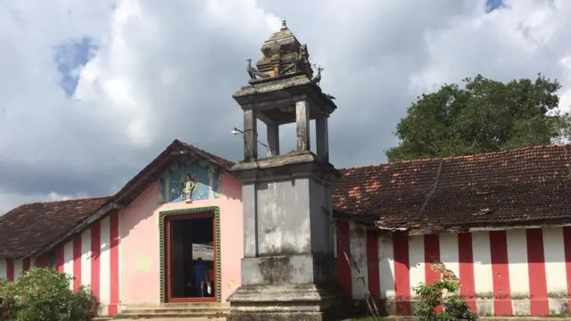 இலங்கை கோயிலில் கிடைத்த பல நூறாண்டு பழமையான தமிழ், தெலுங்கு செப்பேடு