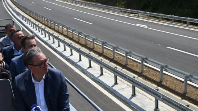 Вучић на отварању аутопута