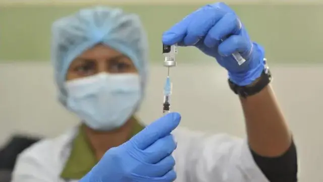 Омикрон вакцина 