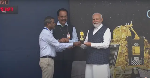 नरेंद्र मोदी