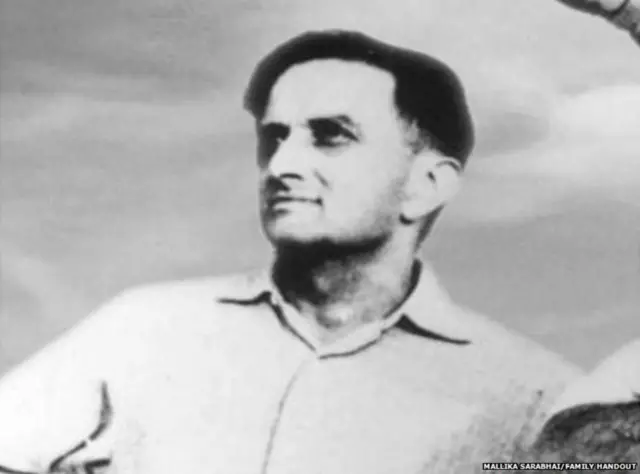 વિચારોમાં વિક્રમભાઈ