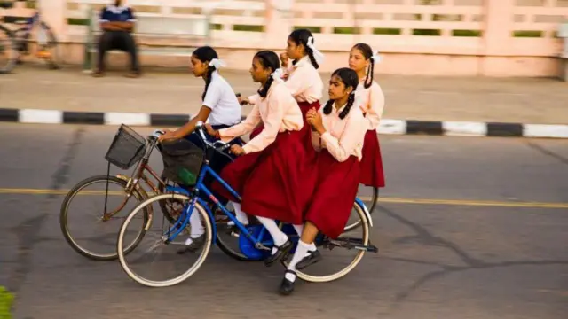 మహిళలు, బాలికా విద్య