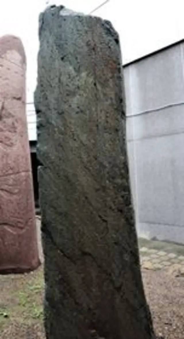 Күмүл Өге деген башкы министрдин жазма эстелиги