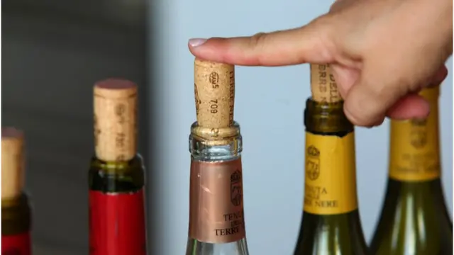 વાઇનની બોટલ