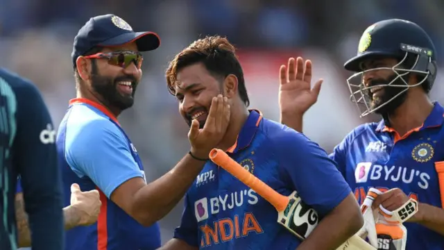 রোহিত শর্মা এবং ঋষভ পন্থ