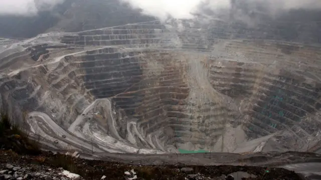 La mina de oro y cobre estadounidense Freeport-McMoRan, en Timika, Papúa, la más grande del mundo