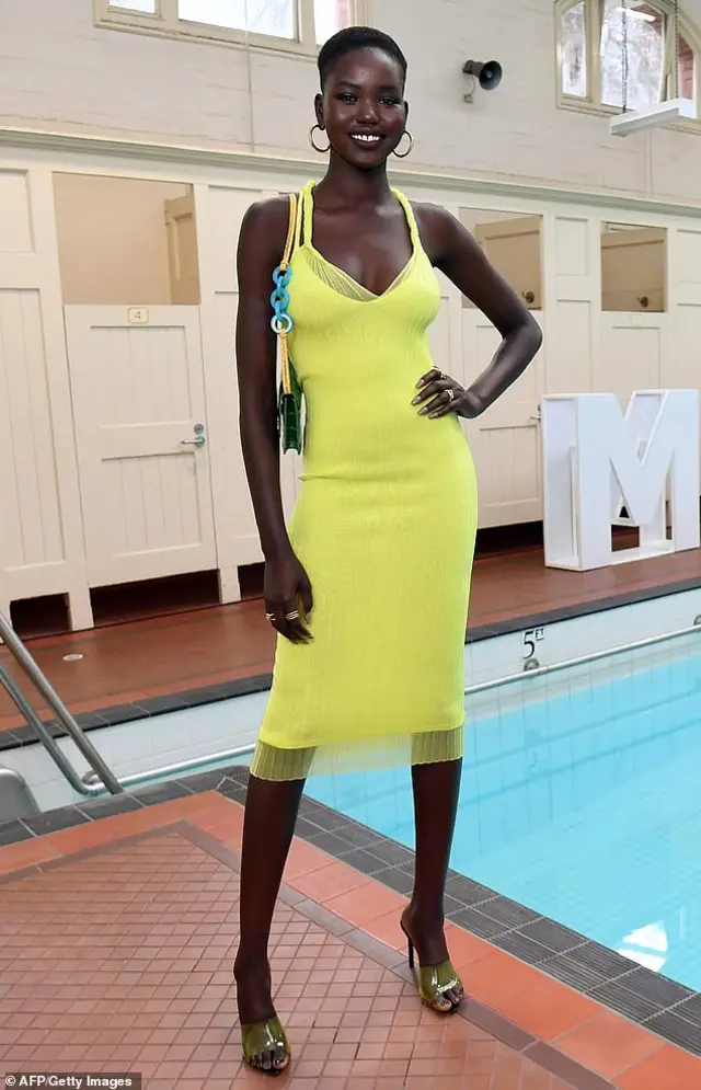 Adut Akech ubu ari mu banyamideri bakomeye ku isi