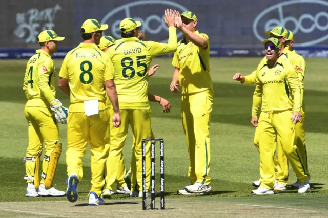 শেষ দুই উইকেট জুটিতে গড়ে অস্ট্রেলিয়া গত এক বছরে সব দলের চেয়ে বেশি রান তুলেছে